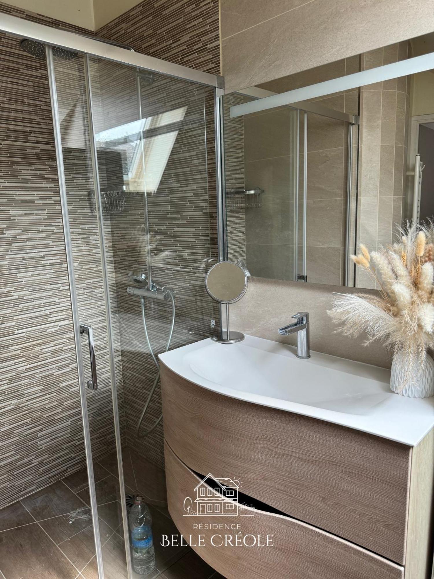 Duplex Vip Jacuzzi A 15Min De Disneyland Paris Et 1H De Paris Quincy-Voisins Eksteriør billede